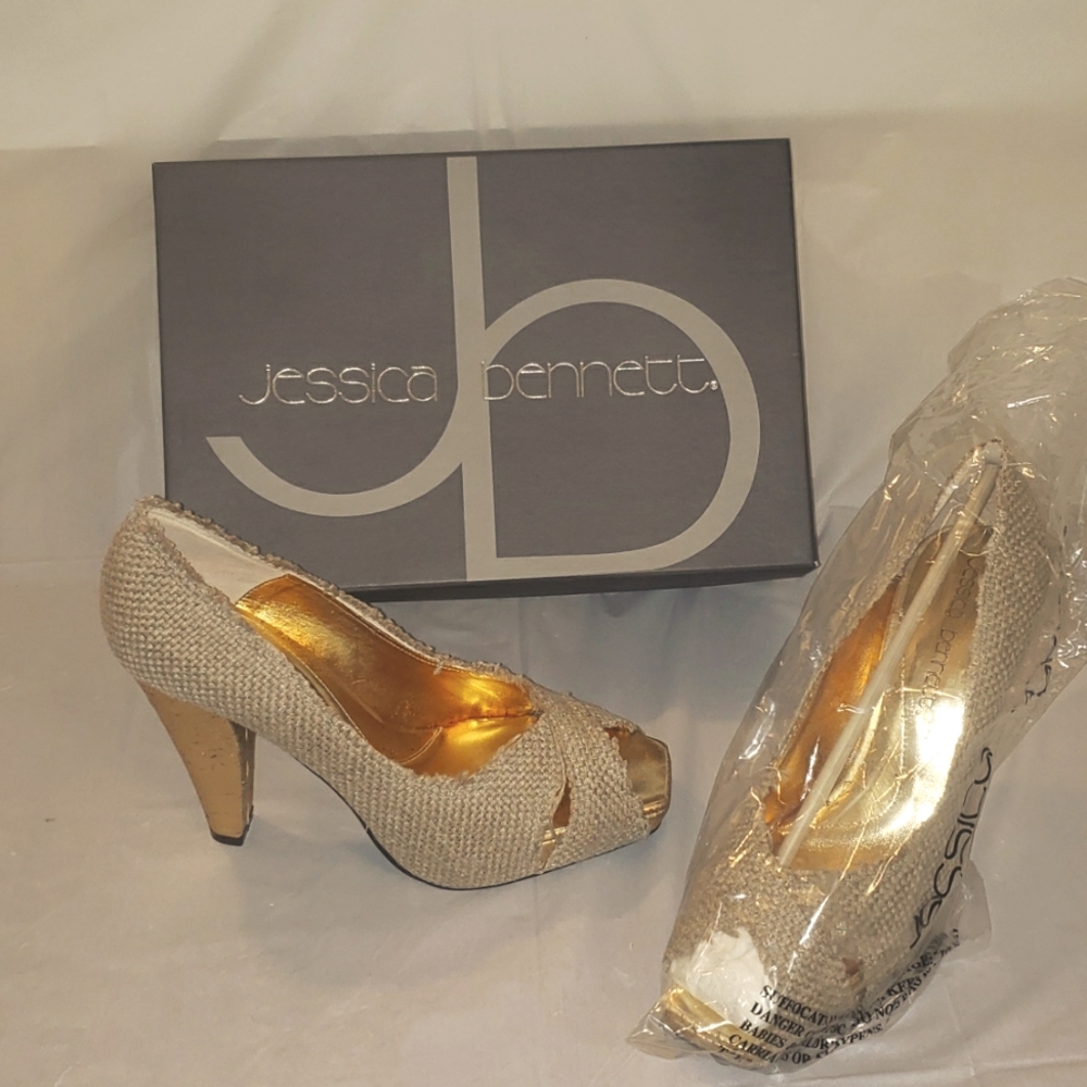 🏖✈️👒Jessica Bennett JHARLI HEELS size 10M